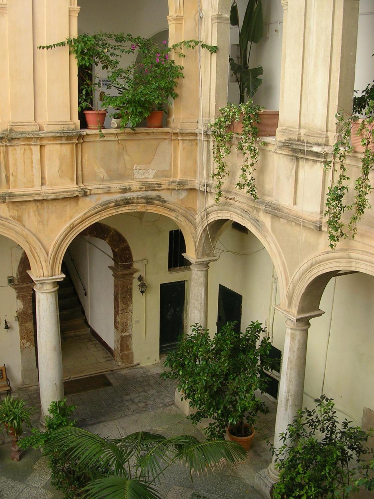 Ai Lumi Bed & Breakfast Trapani Exterior photo